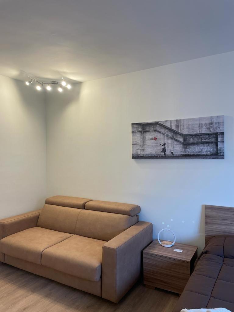 Trastevere B&D Rooms Rome Bagian luar foto