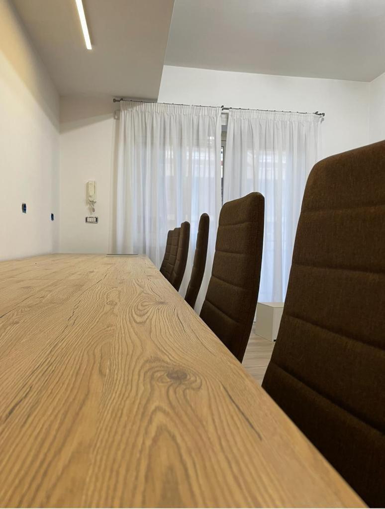 Trastevere B&D Rooms Rome Bagian luar foto